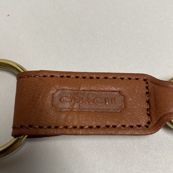 Tan Trigger Snap Key Fob - Picture 4 of 9